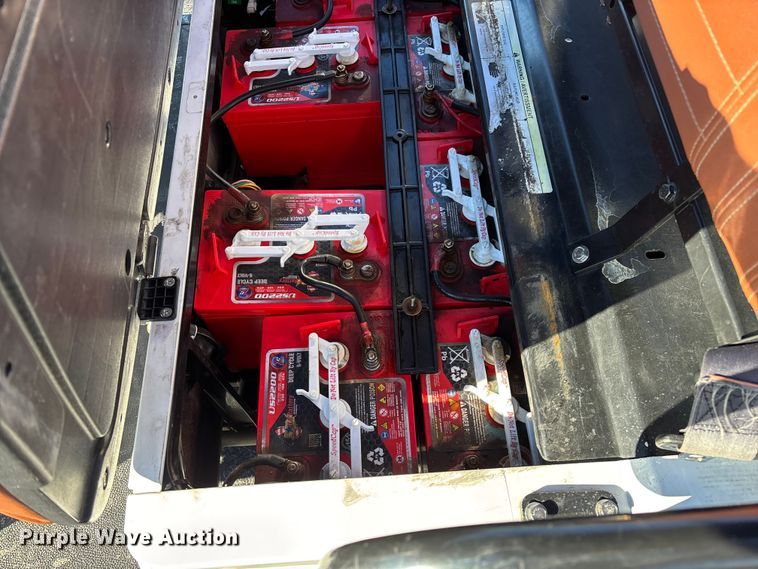 image for item EN5989 Cruise Car LT-A617.H8 golf cart