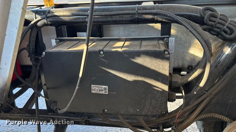 image for item EN5989 Cruise Car LT-A617.H8 golf cart