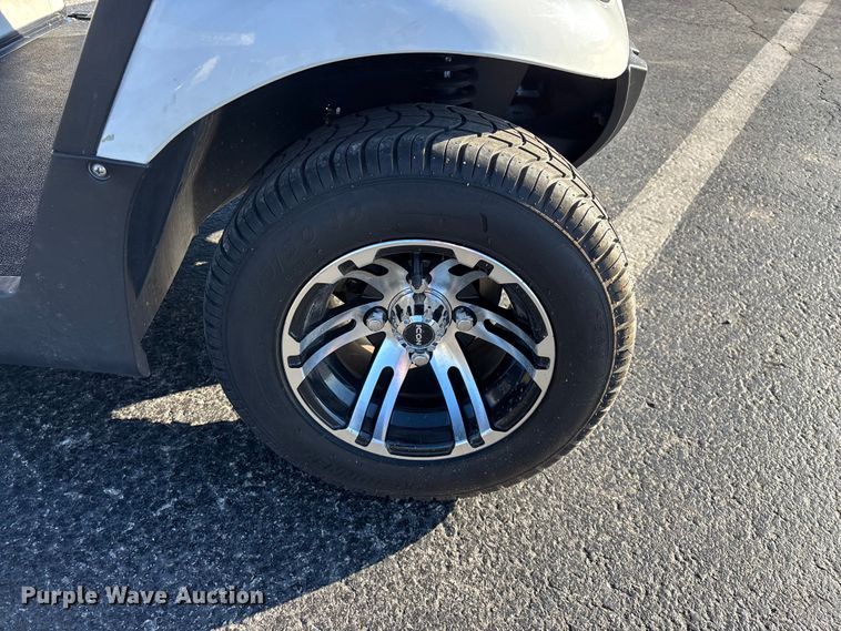 image for item EN5989 Cruise Car LT-A617.H8 golf cart