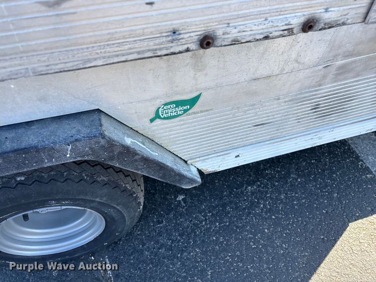 image for item EN5990 2010 Club Car Turf 2 Carryall golf cart