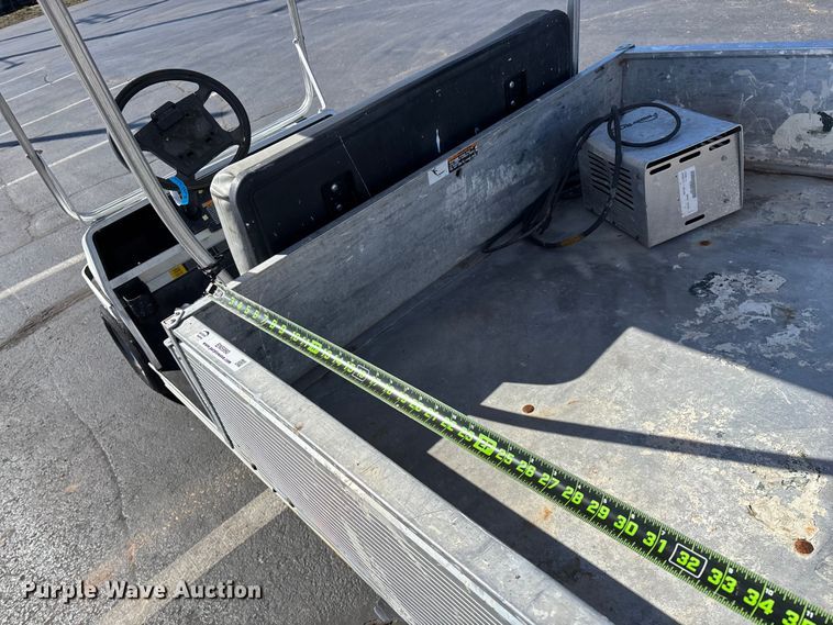 image for item EN5990 2010 Club Car Turf 2 Carryall golf cart