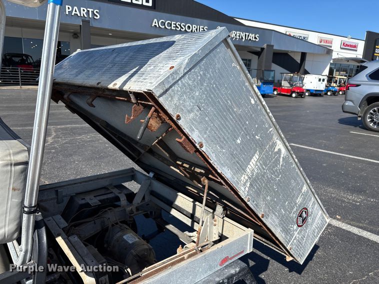 image for item EN5990 2010 Club Car Turf 2 Carryall golf cart