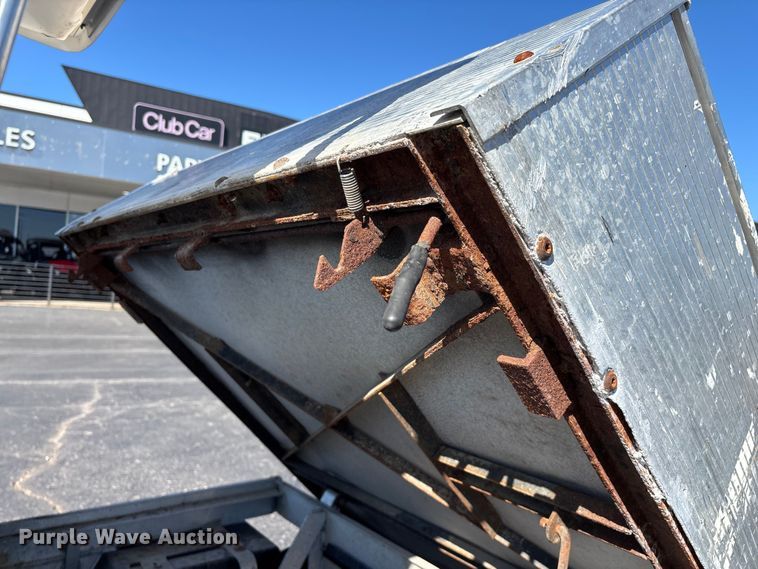 image for item EN5990 2010 Club Car Turf 2 Carryall golf cart