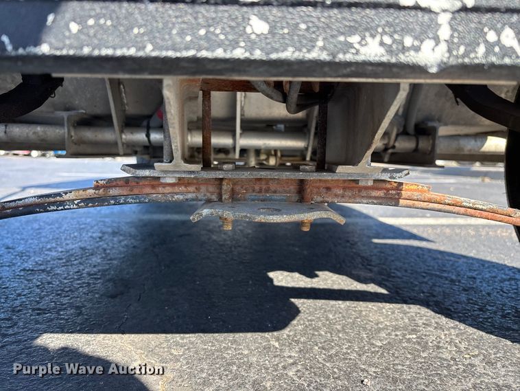 image for item EN5990 2010 Club Car Turf 2 Carryall golf cart