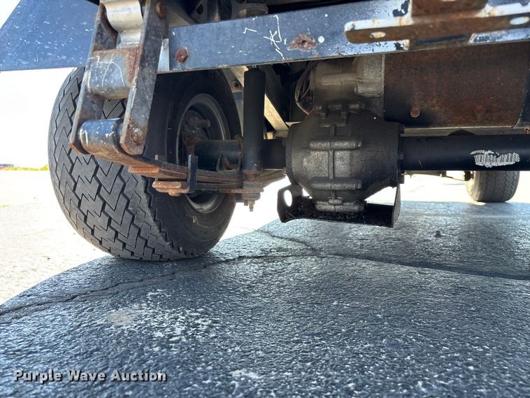 image for item EN5990 2010 Club Car Turf 2 Carryall golf cart