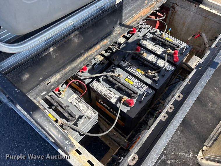 image for item EN5990 2010 Club Car Turf 2 Carryall golf cart