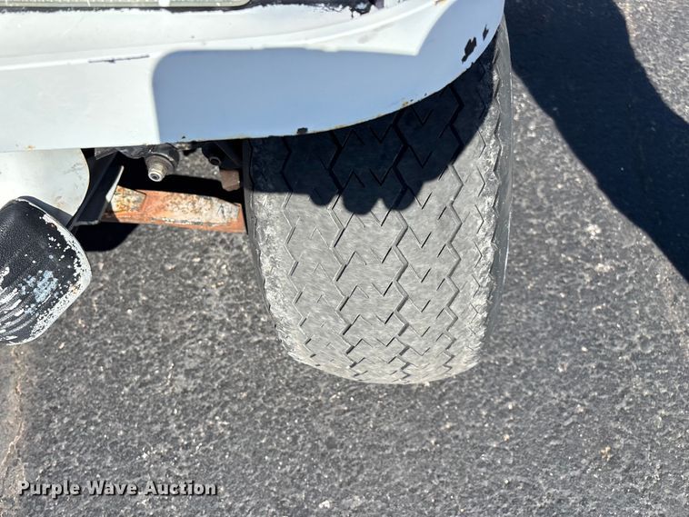 image for item EN5990 2010 Club Car Turf 2 Carryall golf cart