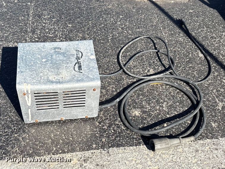 image for item EN5990 2010 Club Car Turf 2 Carryall golf cart