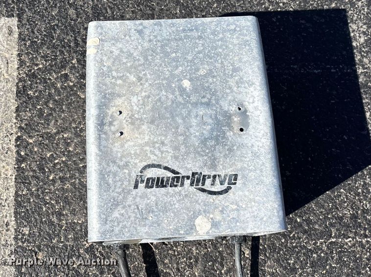 image for item EN5990 2010 Club Car Turf 2 Carryall golf cart