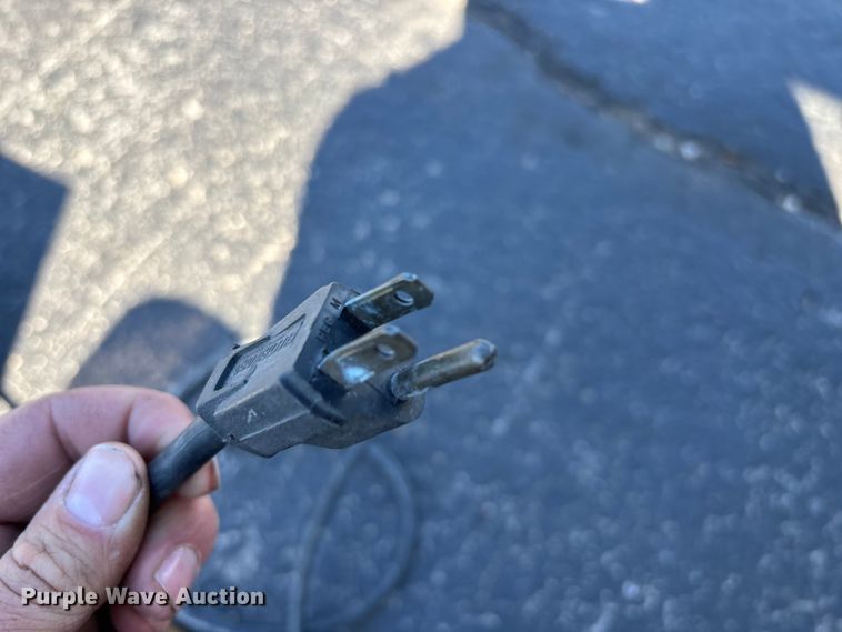 image for item EN5990 2010 Club Car Turf 2 Carryall golf cart