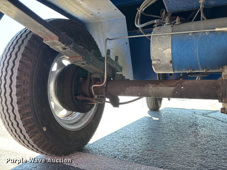 image for item EN5991 Columbia BC2-L-48 utility vehicle