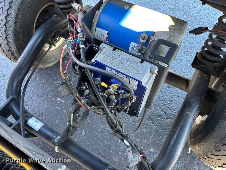 image for item EN5992 Columbia C6E-48 golf cart