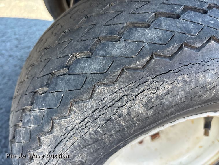 image for item EN5992 Columbia C6E-48 golf cart