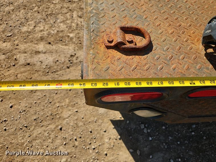 image for item EO7015 2000 Ford F350 Super Duty Ext. Cab flatbed pickup truck