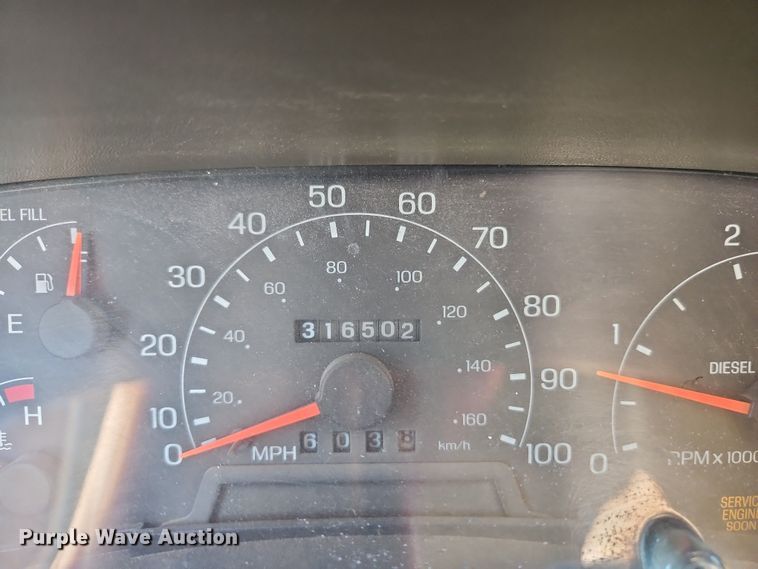 image for item EO7015 2000 Ford F350 Super Duty Ext. Cab flatbed pickup truck