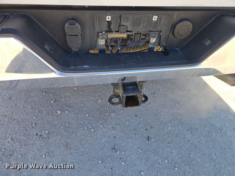 image for item EO7024 2022 GMC Sierra 3500HD Crew Cab pickup truck