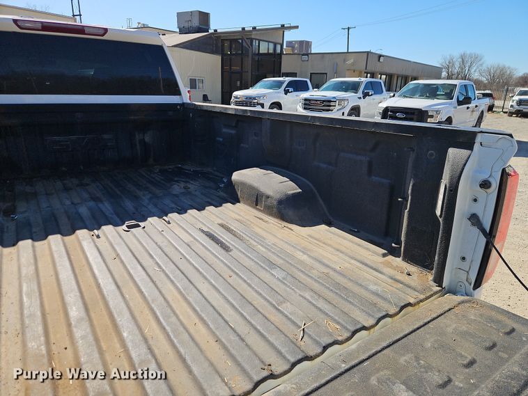 image for item EO7024 2022 GMC Sierra 3500HD Crew Cab pickup truck