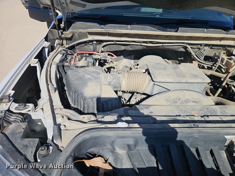 image for item EO7024 2022 GMC Sierra 3500HD Crew Cab pickup truck