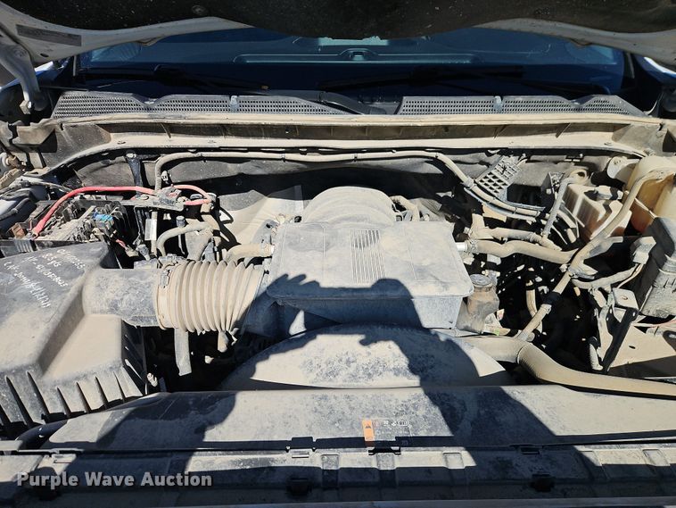 image for item EO7024 2022 GMC Sierra 3500HD Crew Cab pickup truck