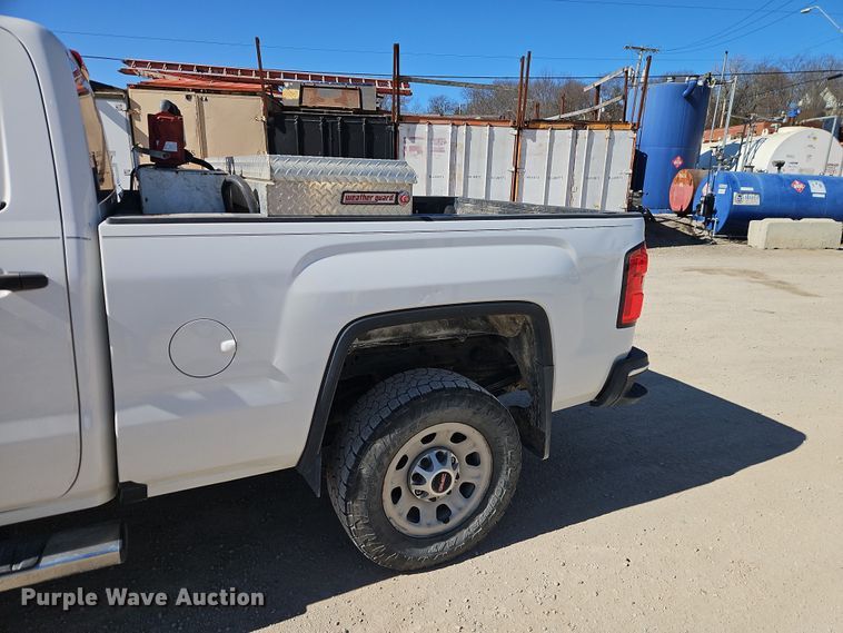 image for item EO7025 2017 GMC Sierra 2500HD Crew Cab pickup truck