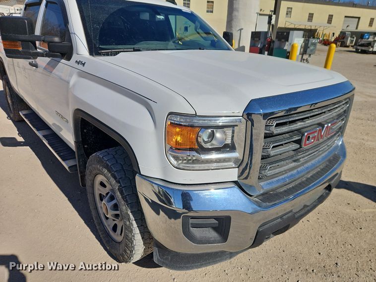 image for item EO7025 2017 GMC Sierra 2500HD Crew Cab pickup truck