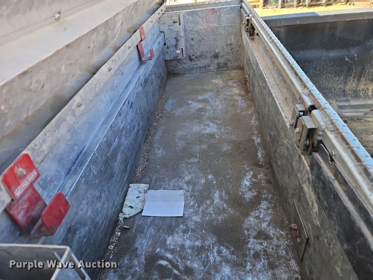 image for item EO7025 2017 GMC Sierra 2500HD Crew Cab pickup truck