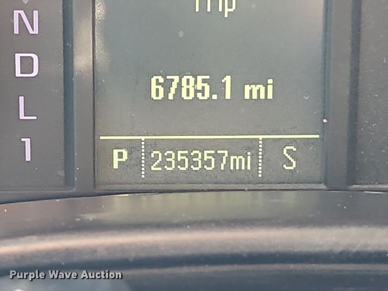 image for item EO7025 2017 GMC Sierra 2500HD Crew Cab pickup truck