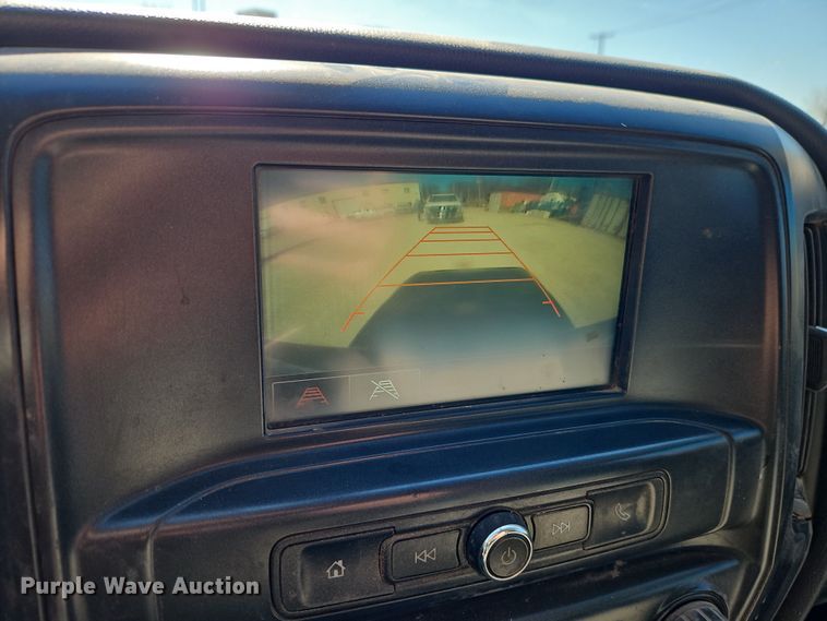 image for item EO7025 2017 GMC Sierra 2500HD Crew Cab pickup truck