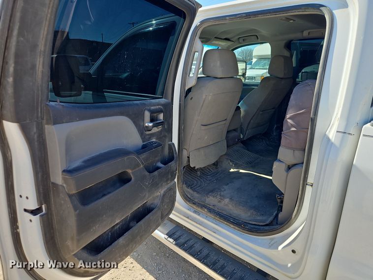 image for item EO7025 2017 GMC Sierra 2500HD Crew Cab pickup truck