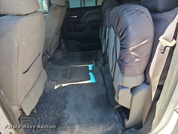 image for item EO7025 2017 GMC Sierra 2500HD Crew Cab pickup truck