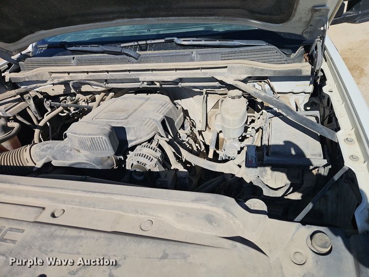 image for item EO7025 2017 GMC Sierra 2500HD Crew Cab pickup truck