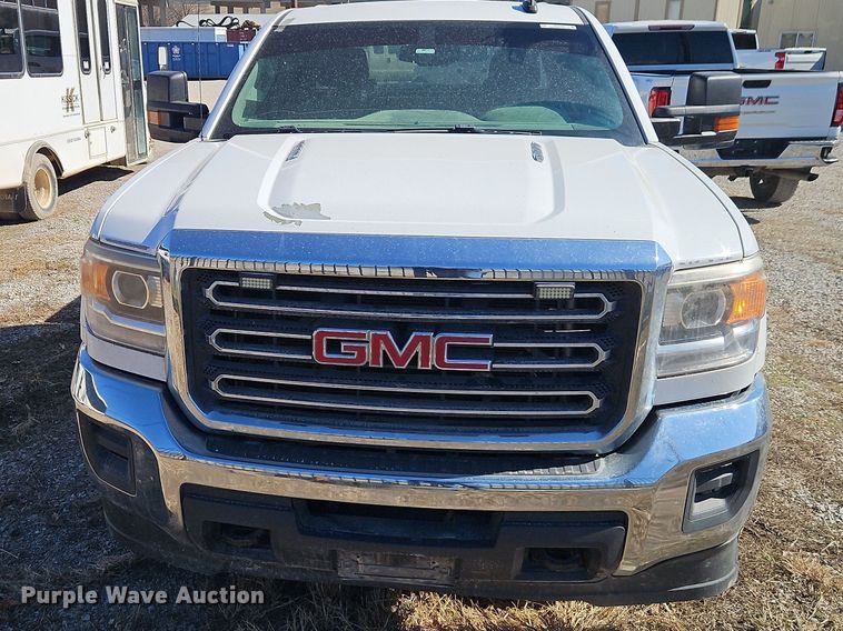 image for item EO7026 2016 GMC Sierra 2500HD Crew Cab pickup truck