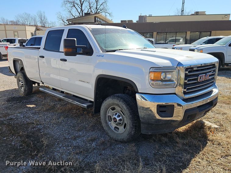 image for item EO7026 2016 GMC Sierra 2500HD Crew Cab pickup truck