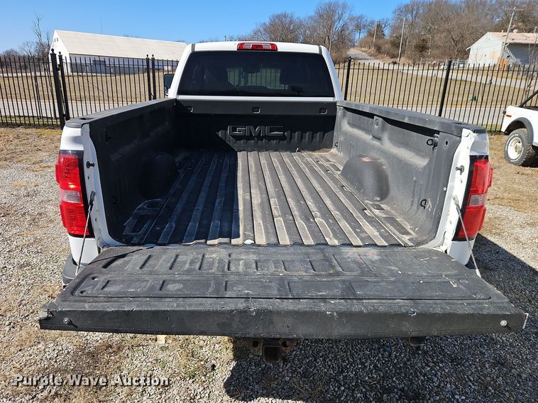 image for item EO7026 2016 GMC Sierra 2500HD Crew Cab pickup truck