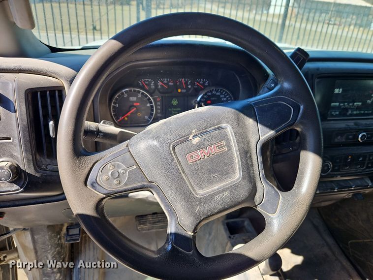 image for item EO7026 2016 GMC Sierra 2500HD Crew Cab pickup truck