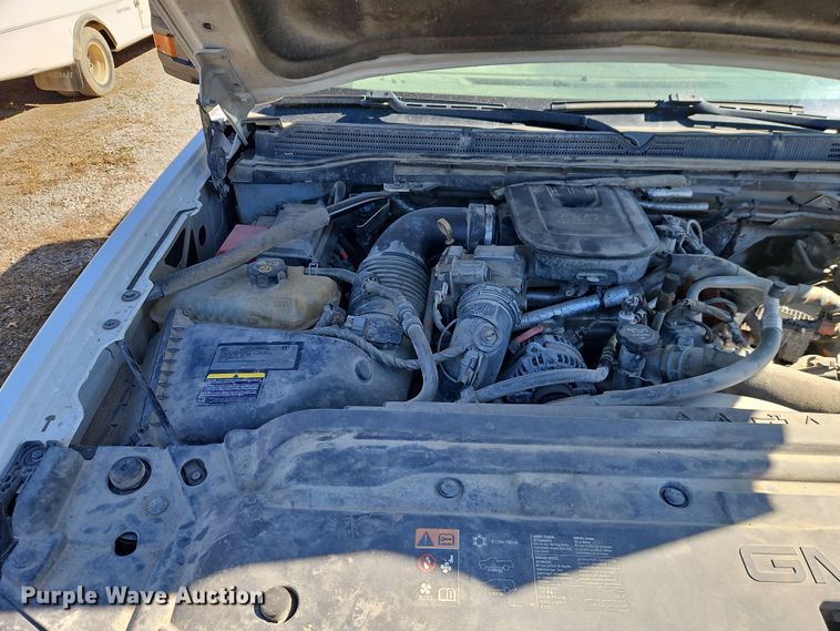 image for item EO7026 2016 GMC Sierra 2500HD Crew Cab pickup truck