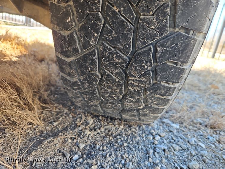 image for item EO7026 2016 GMC Sierra 2500HD Crew Cab pickup truck