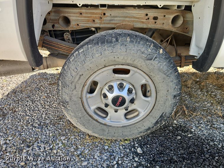 image for item EO7026 2016 GMC Sierra 2500HD Crew Cab pickup truck