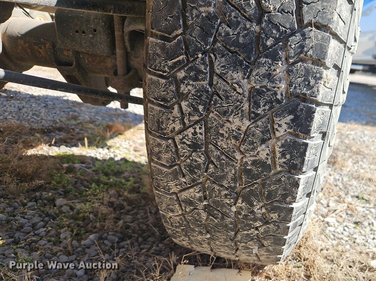 image for item EO7026 2016 GMC Sierra 2500HD Crew Cab pickup truck