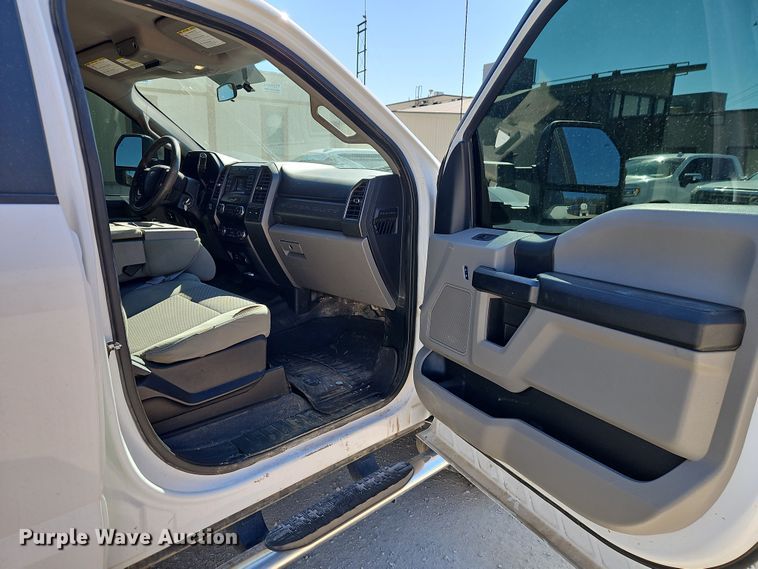 image for item EO7028 2019 Ford F250 Super Duty Crew Cab pickup truck