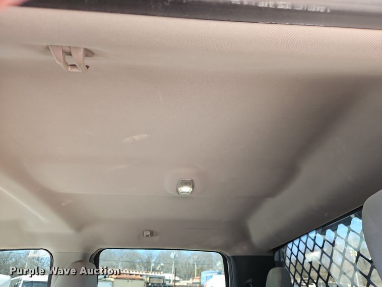 image for item EO7028 2019 Ford F250 Super Duty Crew Cab pickup truck