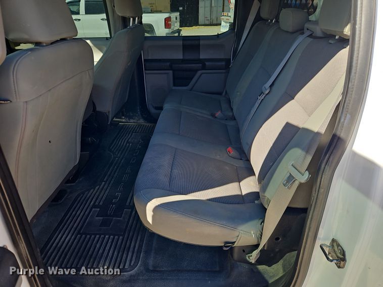 image for item EO7028 2019 Ford F250 Super Duty Crew Cab pickup truck