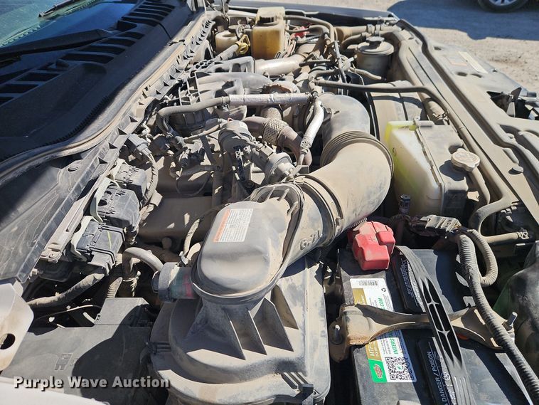 image for item EO7028 2019 Ford F250 Super Duty Crew Cab pickup truck