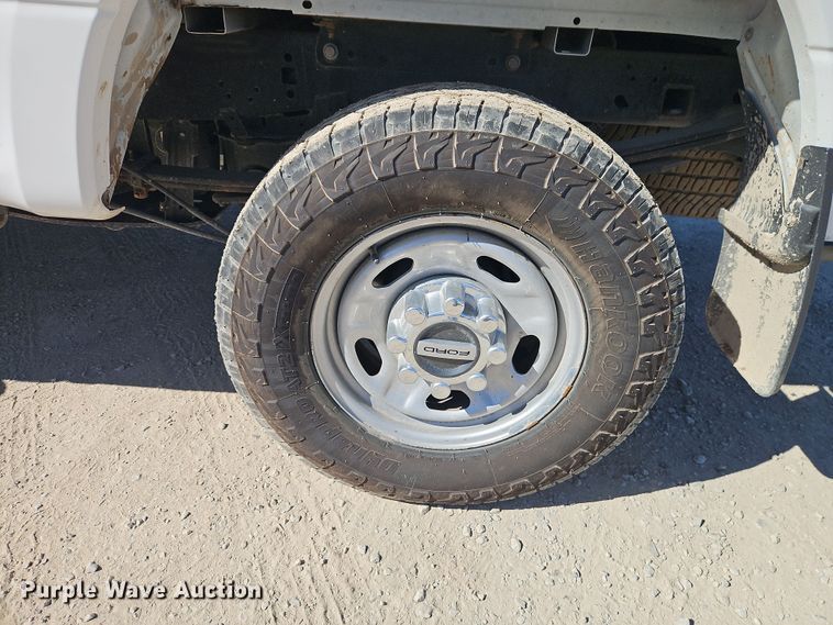 image for item EO7028 2019 Ford F250 Super Duty Crew Cab pickup truck