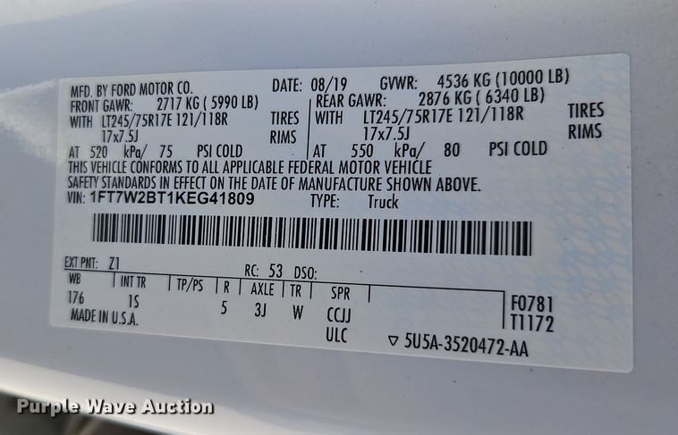 image for item EO7028 2019 Ford F250 Super Duty Crew Cab pickup truck