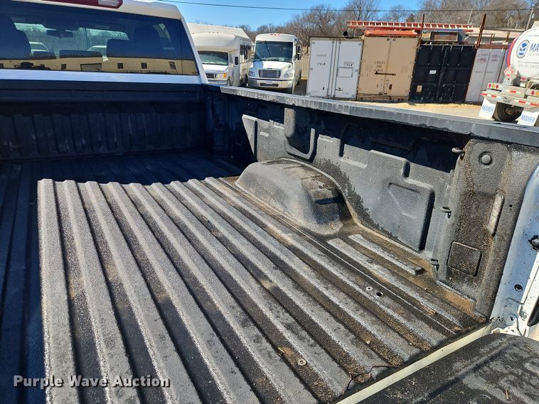 image for item EO7029 2020 GMC Sierra 3500HD Crew Cab pickup truck