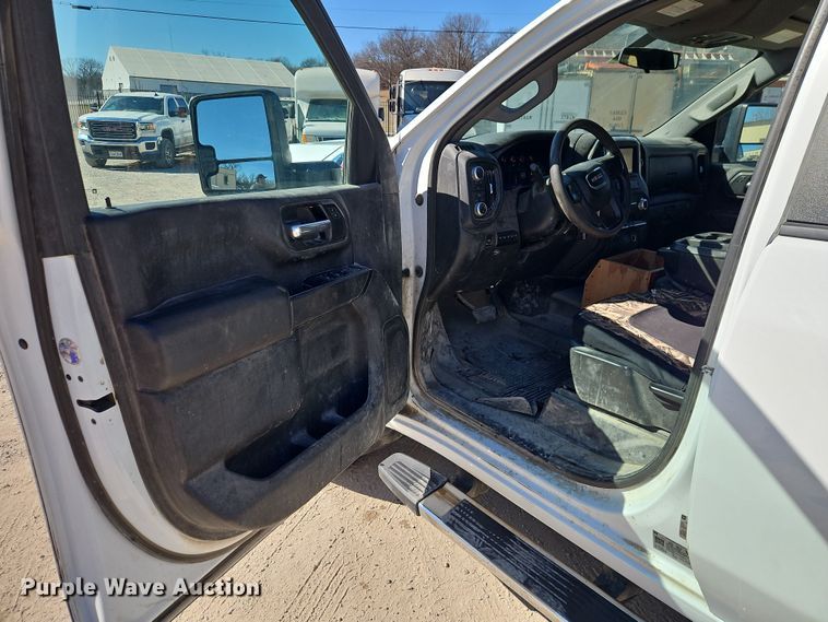 image for item EO7029 2020 GMC Sierra 3500HD Crew Cab pickup truck