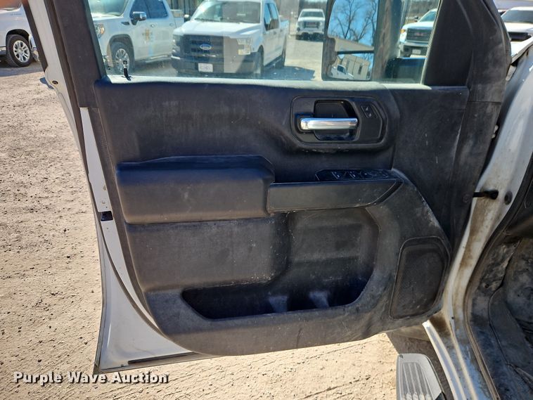 image for item EO7029 2020 GMC Sierra 3500HD Crew Cab pickup truck