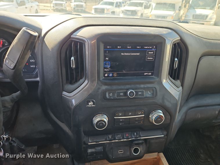 image for item EO7029 2020 GMC Sierra 3500HD Crew Cab pickup truck