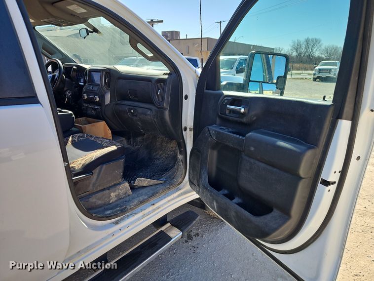 image for item EO7029 2020 GMC Sierra 3500HD Crew Cab pickup truck